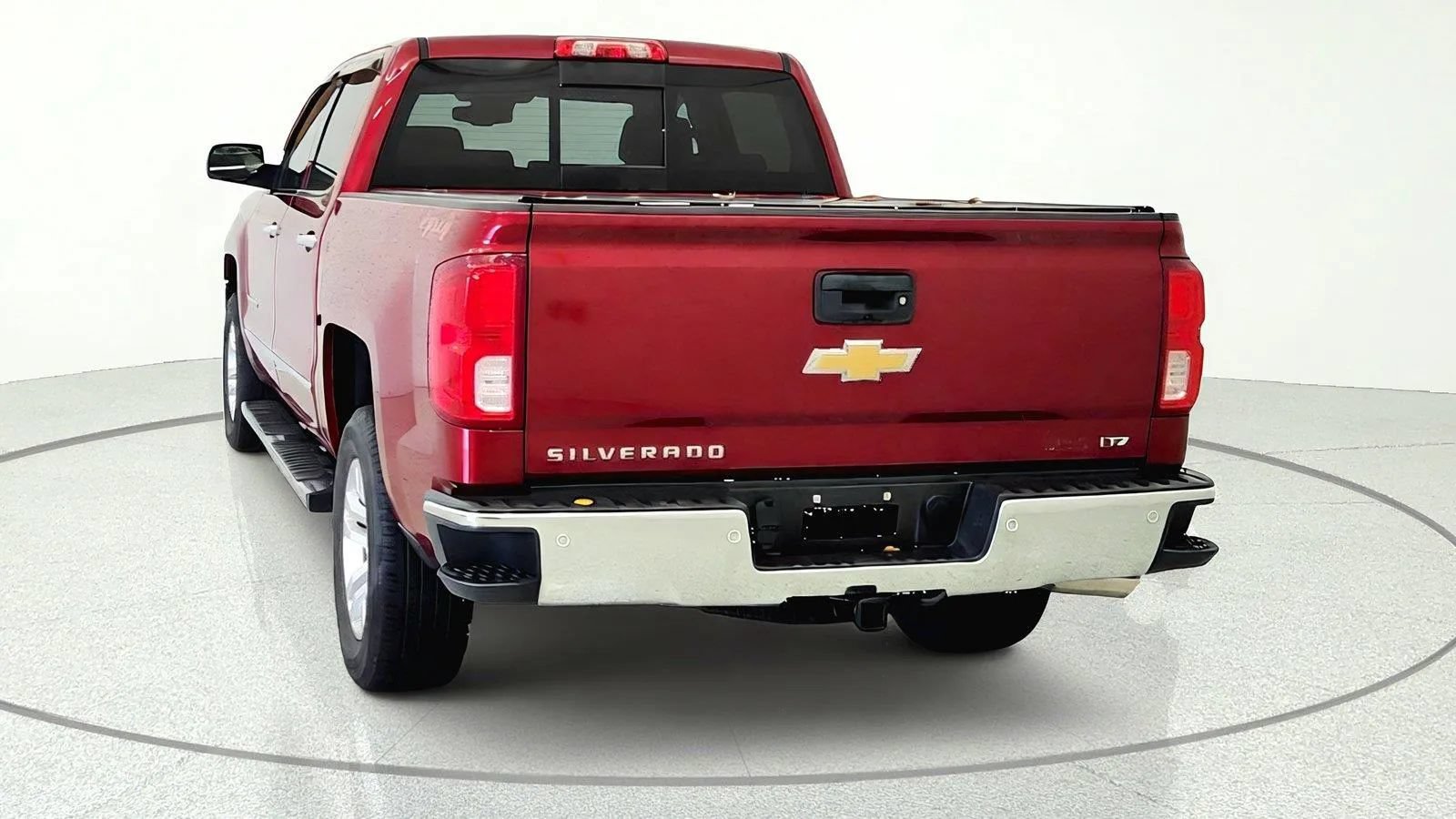 Used 2018 Chevrolet Silverado 1500 LTZ w/ LTZ Plus Package AWD/4WD image 7