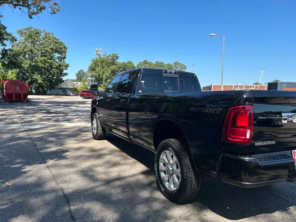 New 2026 RAM 2500 Laramie AWD/4WD image 4