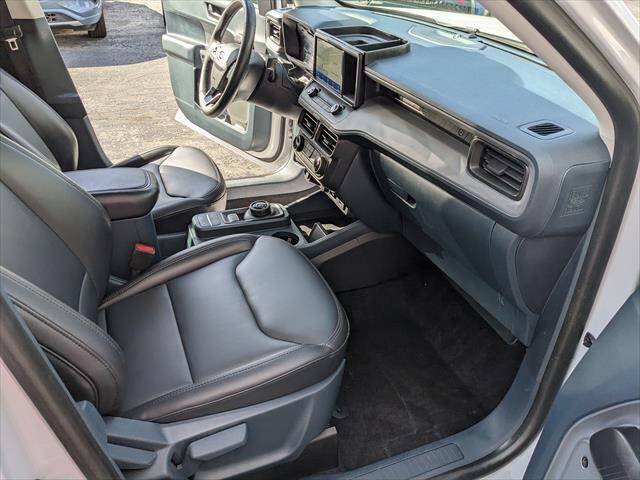 Used 2024 Ford Maverick Lariat w/ Black Appearance Package AWD/4WD image 17