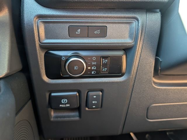 Used 2023 Ford Expedition Limited RWD image 33