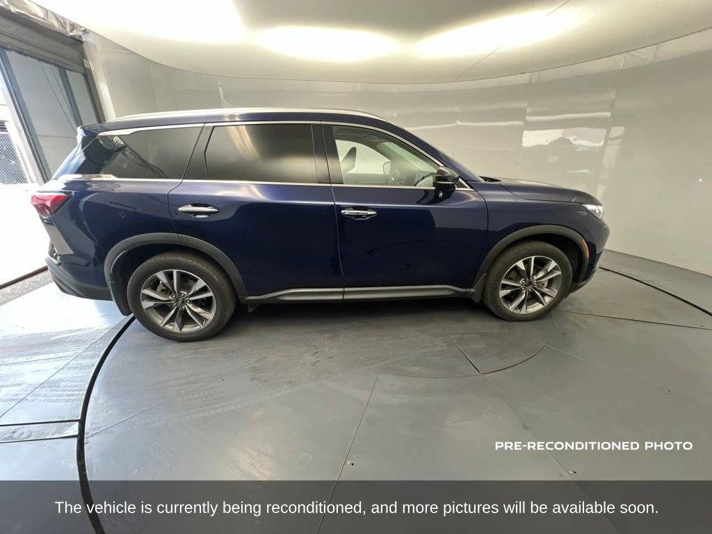 Used 2023 INFINITI QX60 Luxe w/ Cargo Package FWD image 7