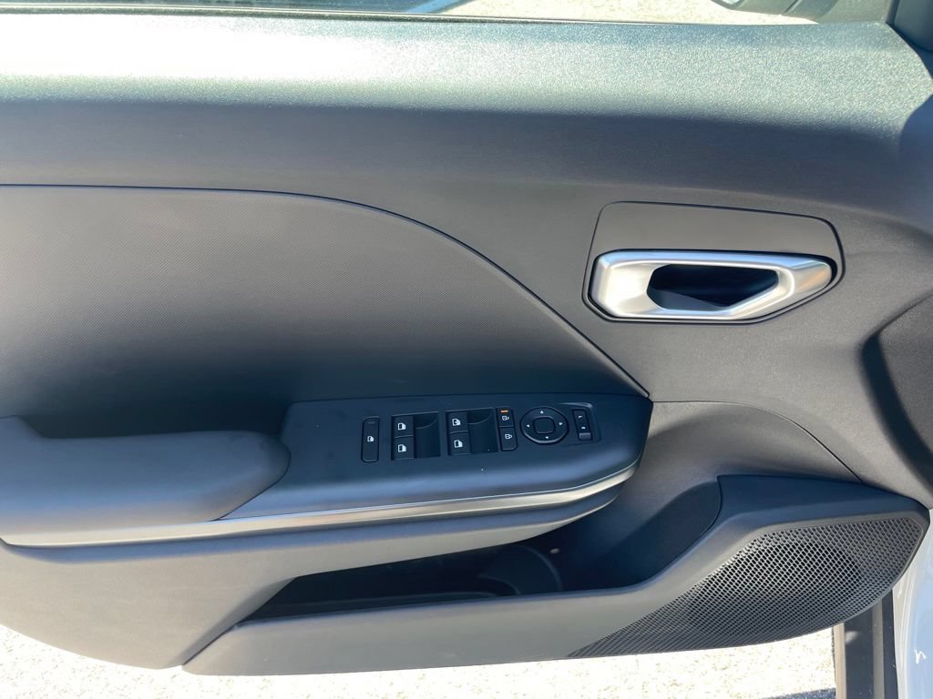 New 2026 Kia K4 FWD image 8