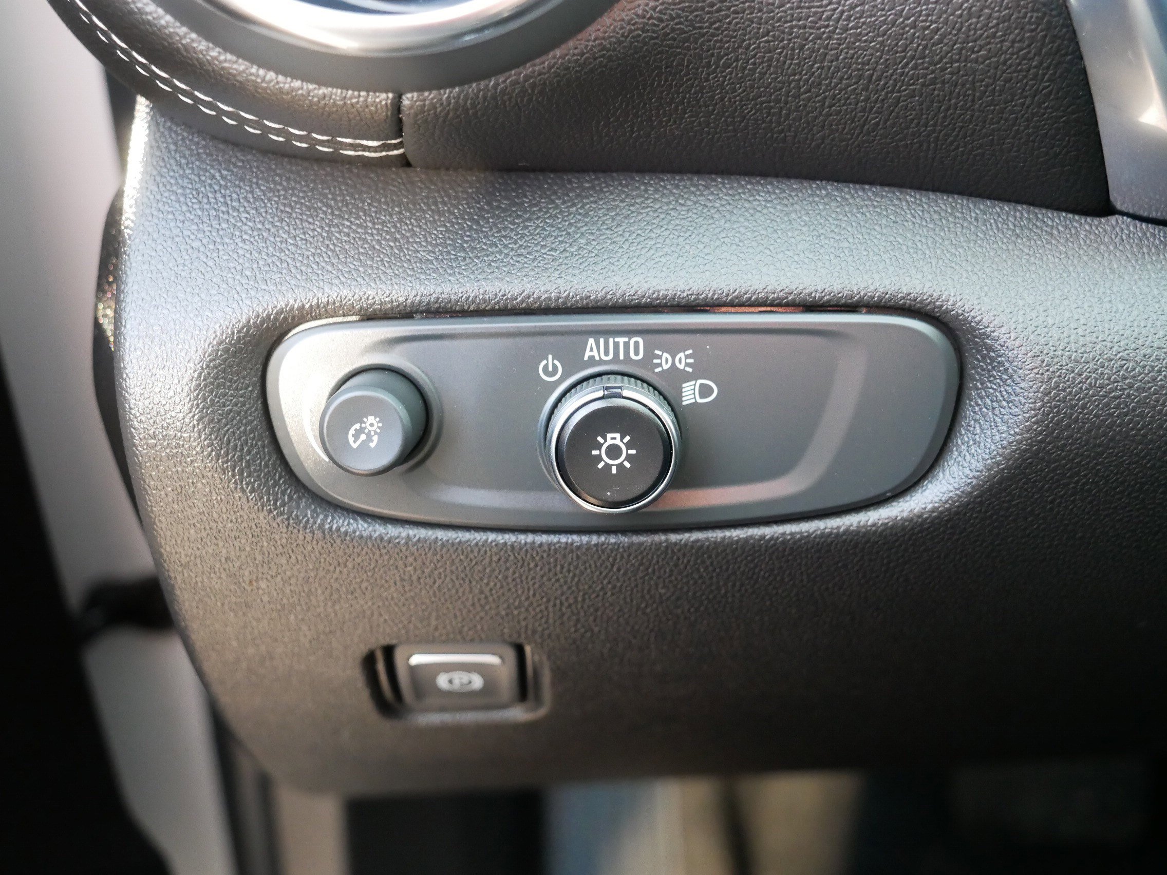 Used 2023 Chevrolet Blazer LT image 26