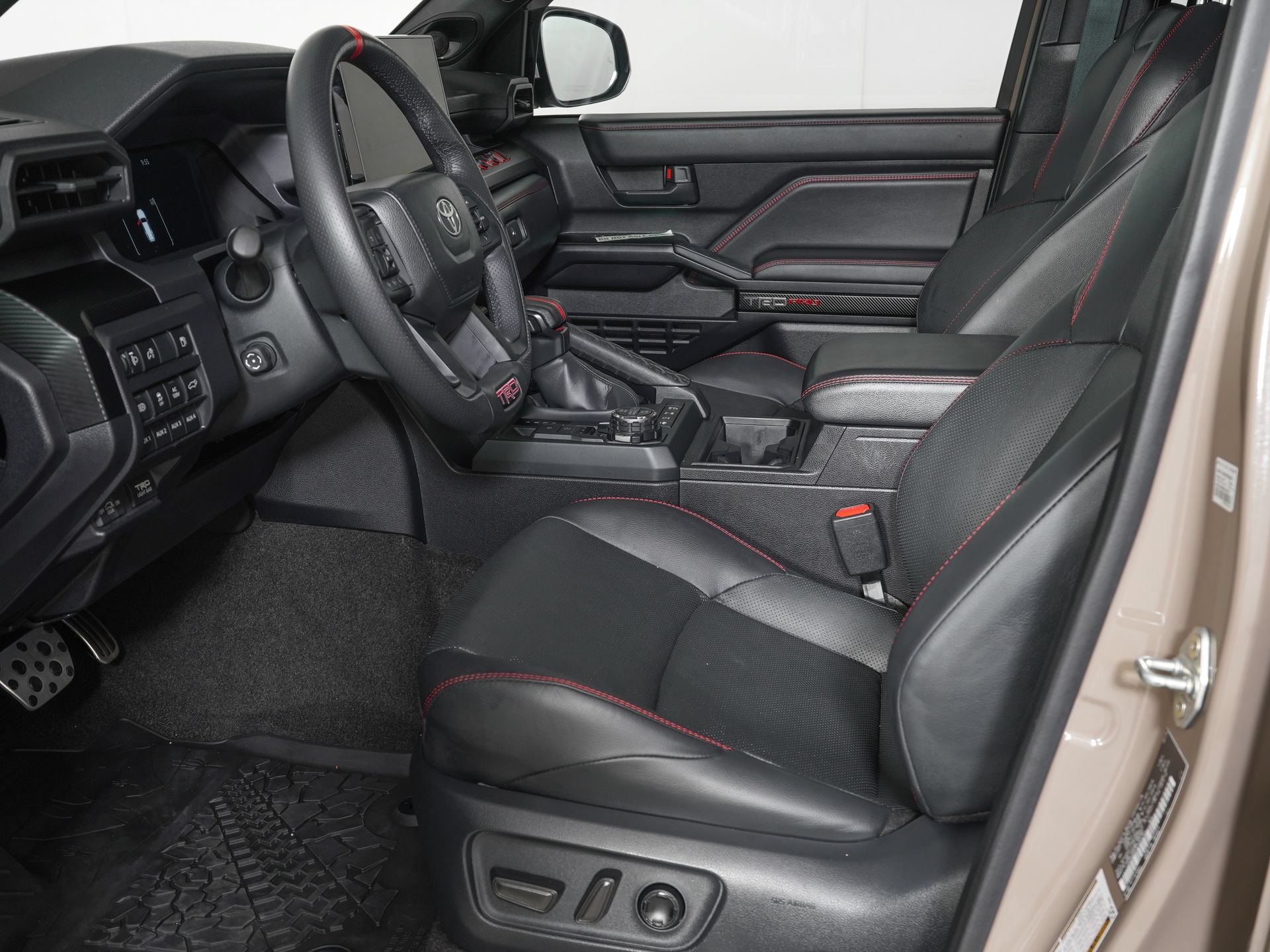 Used 2025 Toyota 4Runner TRD Pro AWD/4WD image 13