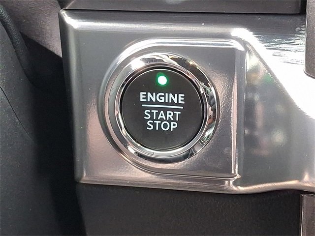 Used 2021 Ford F150 Lariat w/ Equipment Group 502A High image 19