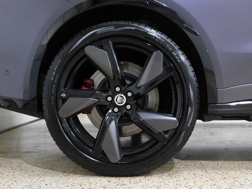 Used 2024 Jaguar F-PACE SVR image 98