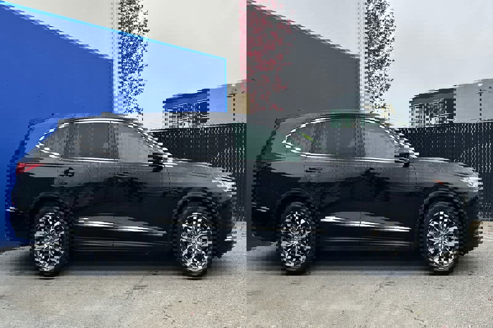 Certified 2023 Acura MDX SH-AWD w/ Technology Package image 2