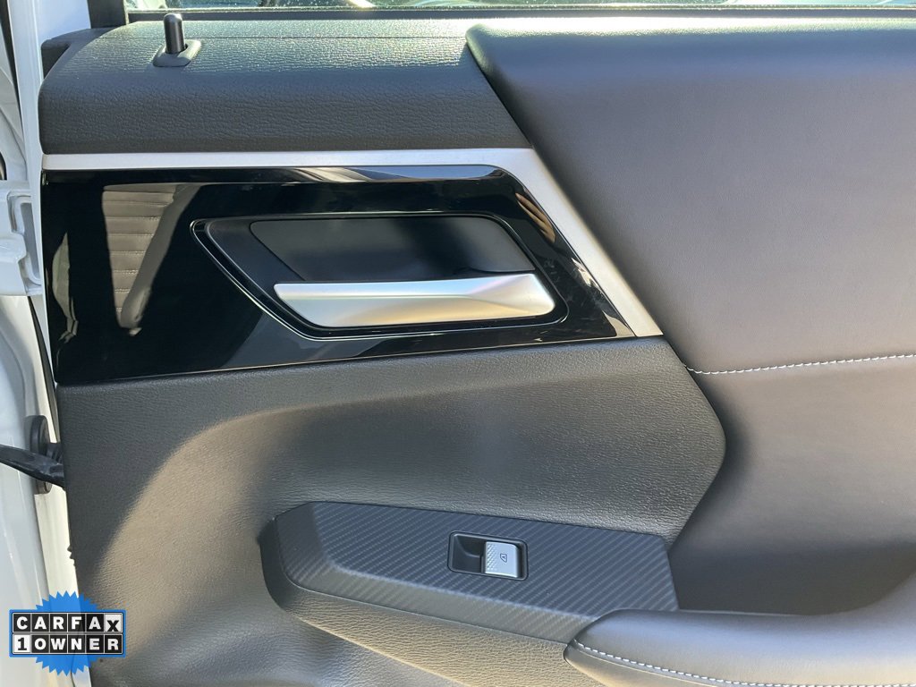 Used 2023 Mitsubishi Outlander SE image 62