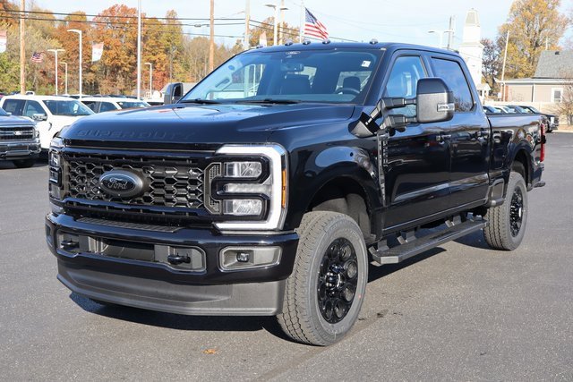 New 2026 Ford F250 Lariat w/ Black Appearance Package image 14