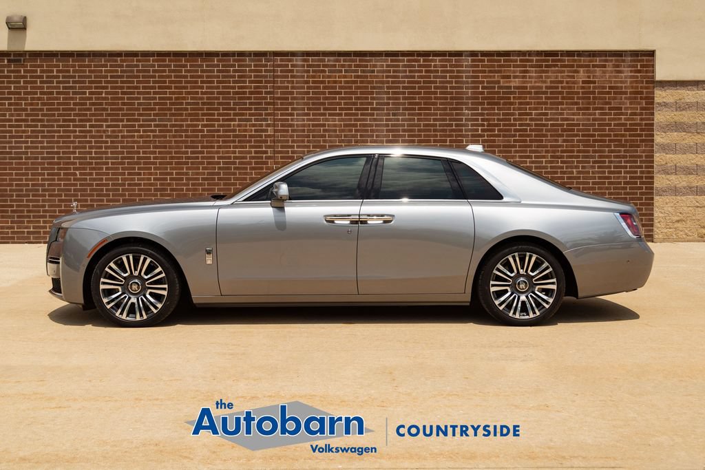 Used 2022 Rolls-Royce Ghost w/ Ghost Package AWD/4WD image 2