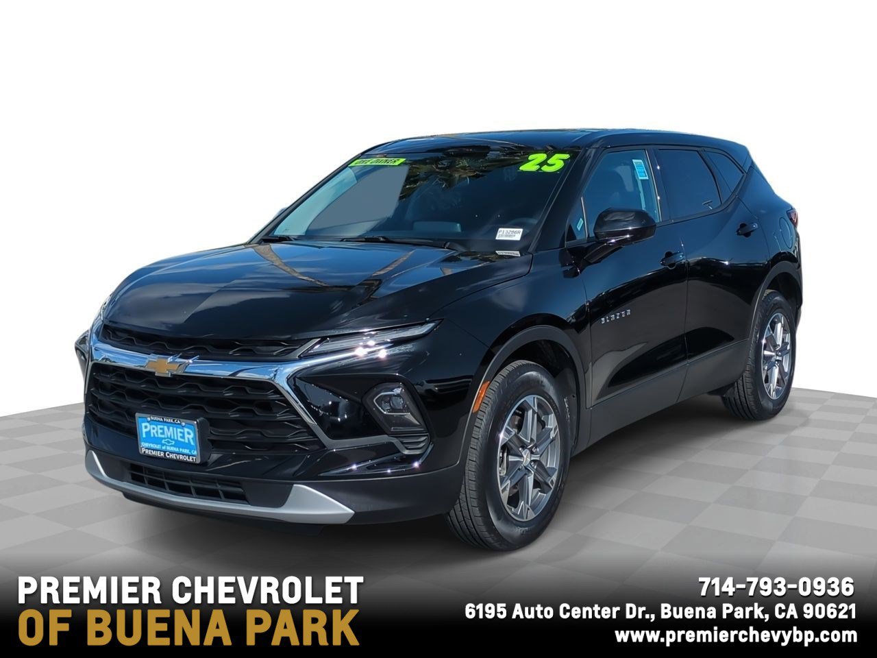 Certified 2025 Chevrolet Blazer LT AWD/4WD image 1