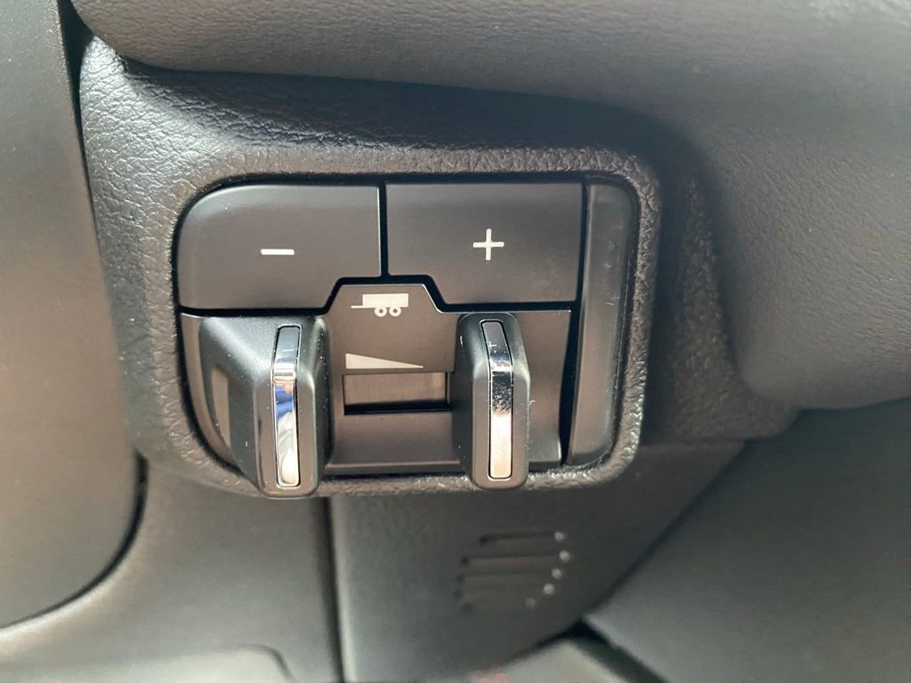 Used 2025 Dodge Durango GT image 36