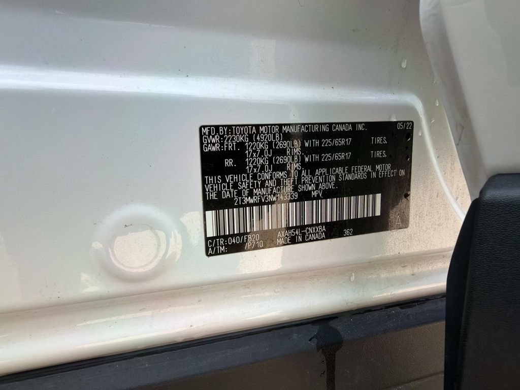 Used 2022 Toyota RAV4 LE AWD/4WD image 32