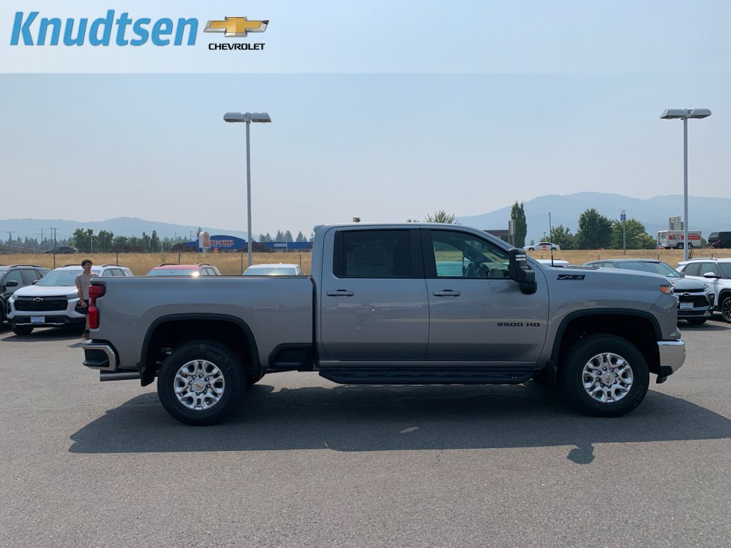 New 2026 Chevrolet Silverado 2500 LT w/ All Star Edition AWD/4WD image 8