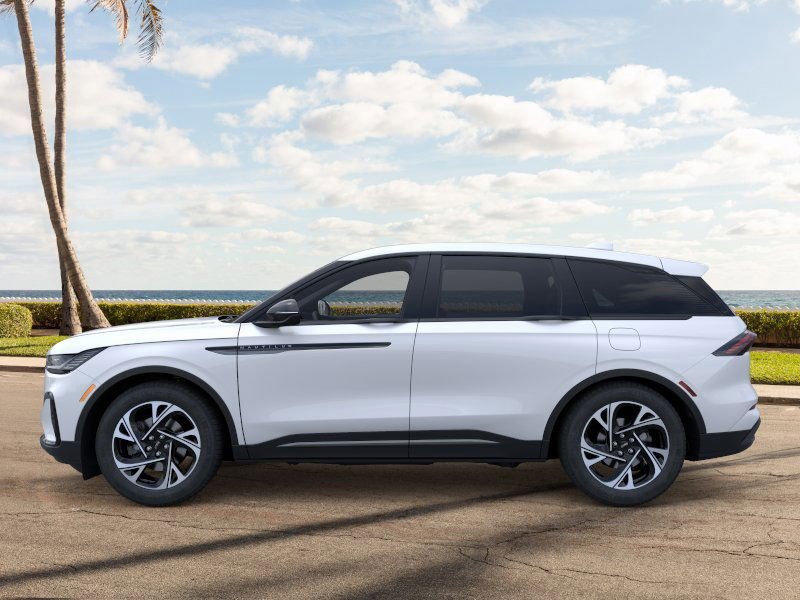 New 2026 Lincoln Nautilus Premier image 3