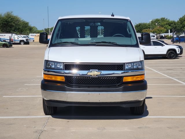 Used 2025 Chevrolet Express 2500 w/ Driver Convenience Package RWD image 10