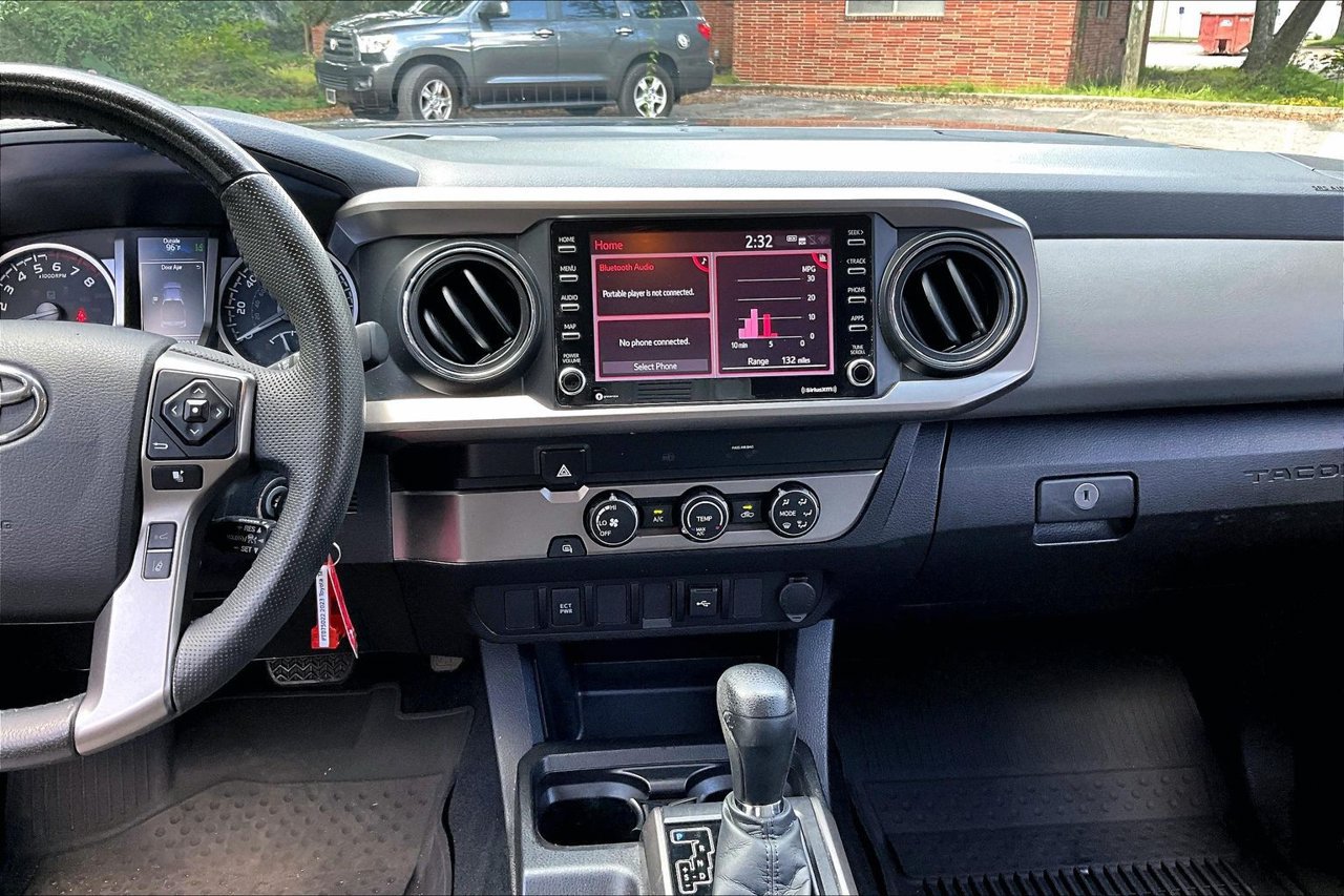 Used 2023 Toyota Tacoma SR5 RWD image 9