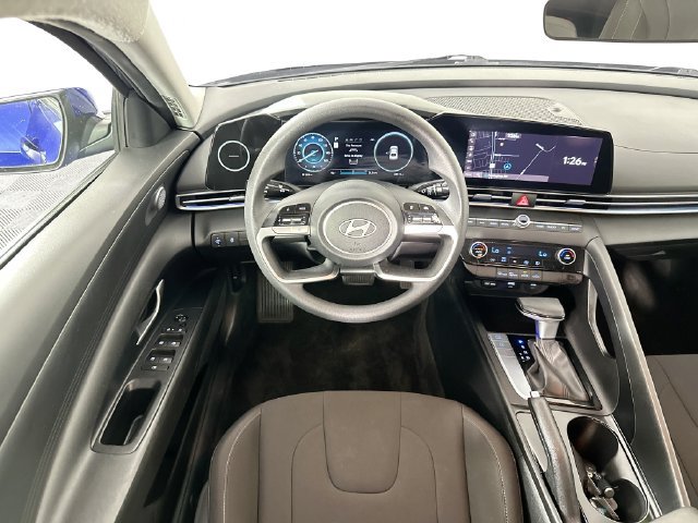 Used 2024 Hyundai Elantra SEL FWD image 19
