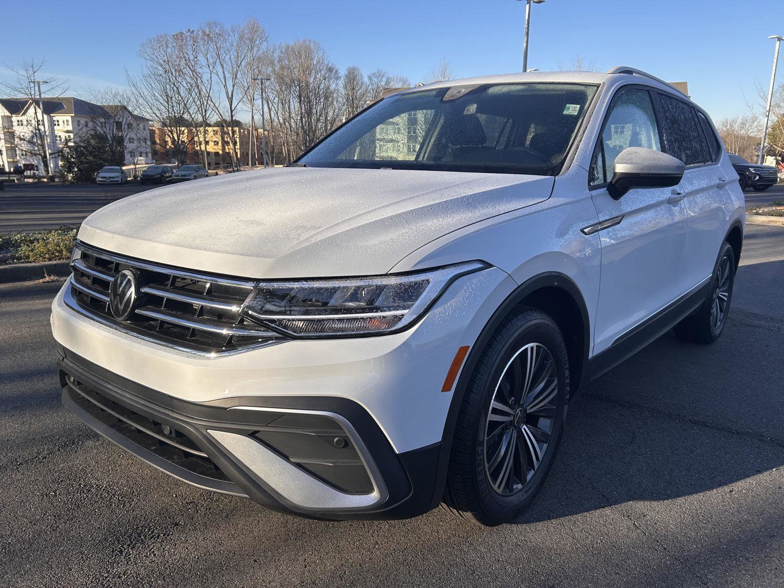 Used 2024 Volkswagen Tiguan Wolfsburg Edition video 1