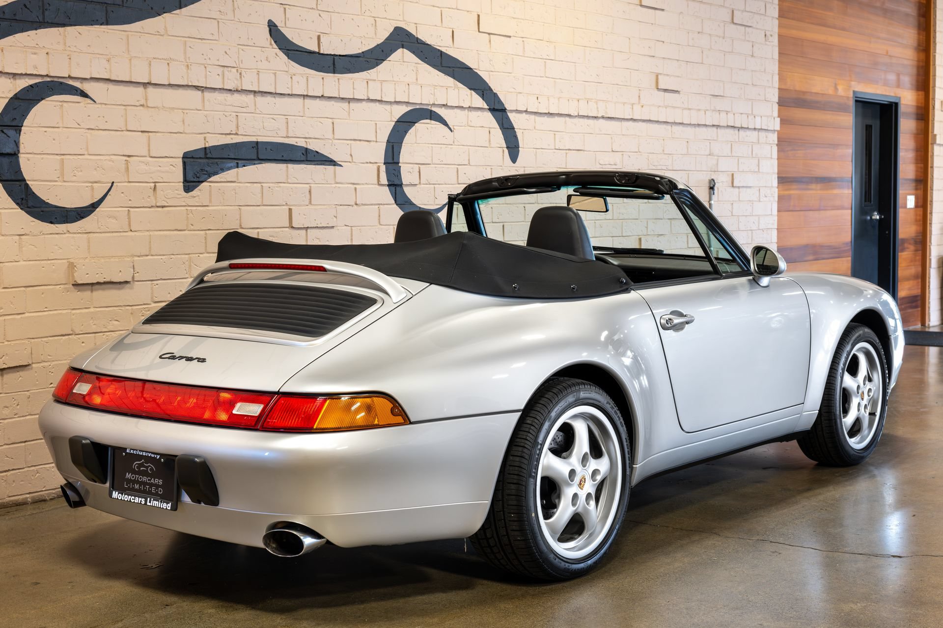 Used 1998 Porsche 911 Carrera RWD image 6