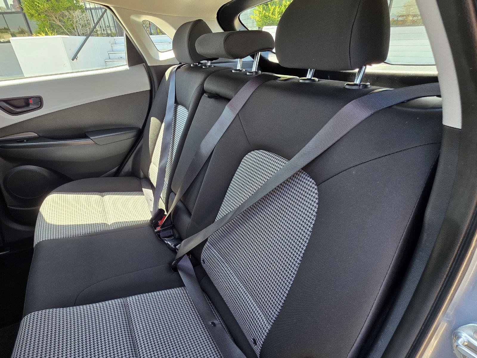 Used 2020 Hyundai Kona SE FWD image 30