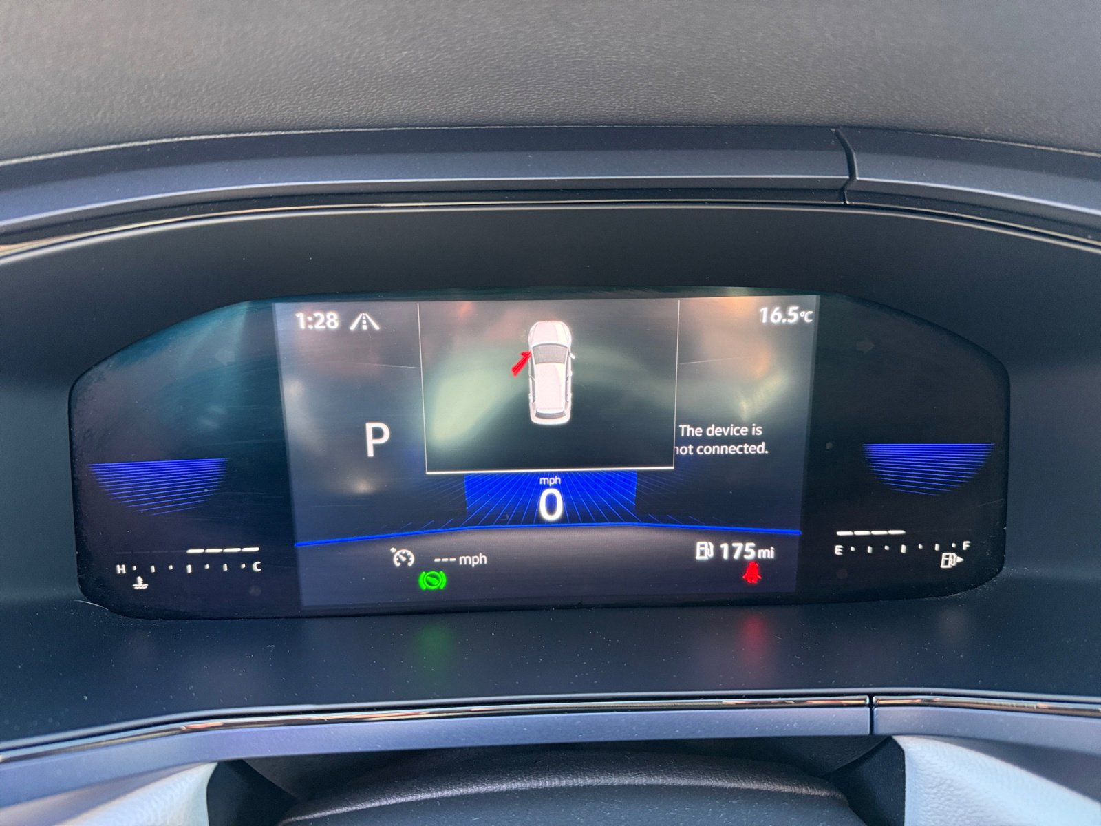 Used 2022 Volkswagen Taos SE image 11