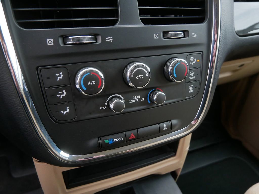 Used 2015 Dodge Grand Caravan SE w/ Quick Order Package 29E SE image 23