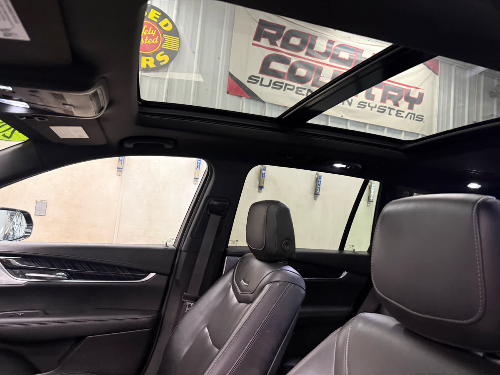 Used 2022 Cadillac XT6 Premium Luxury AWD/4WD image 12