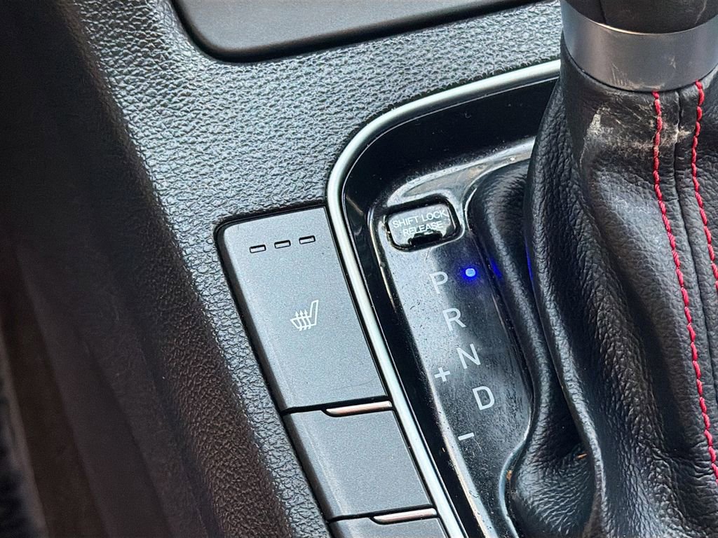 Used 2018 Hyundai Elantra GT Sport image 19