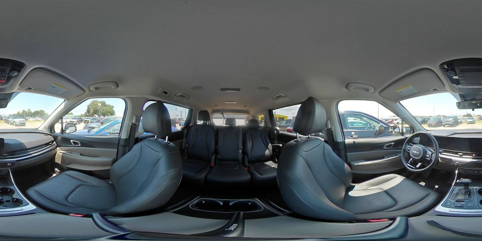 Used 2026 Kia Carnival FWD image 39