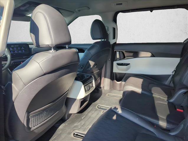 Used 2024 Kia Carnival SX FWD image 21