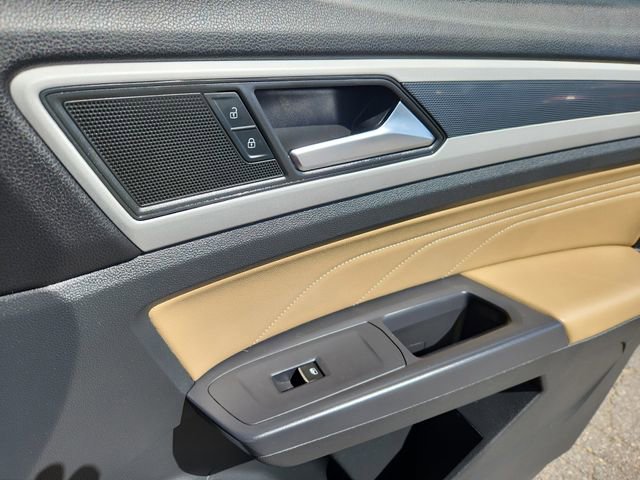 Used 2021 Volkswagen Atlas Cross Sport SEL image 14