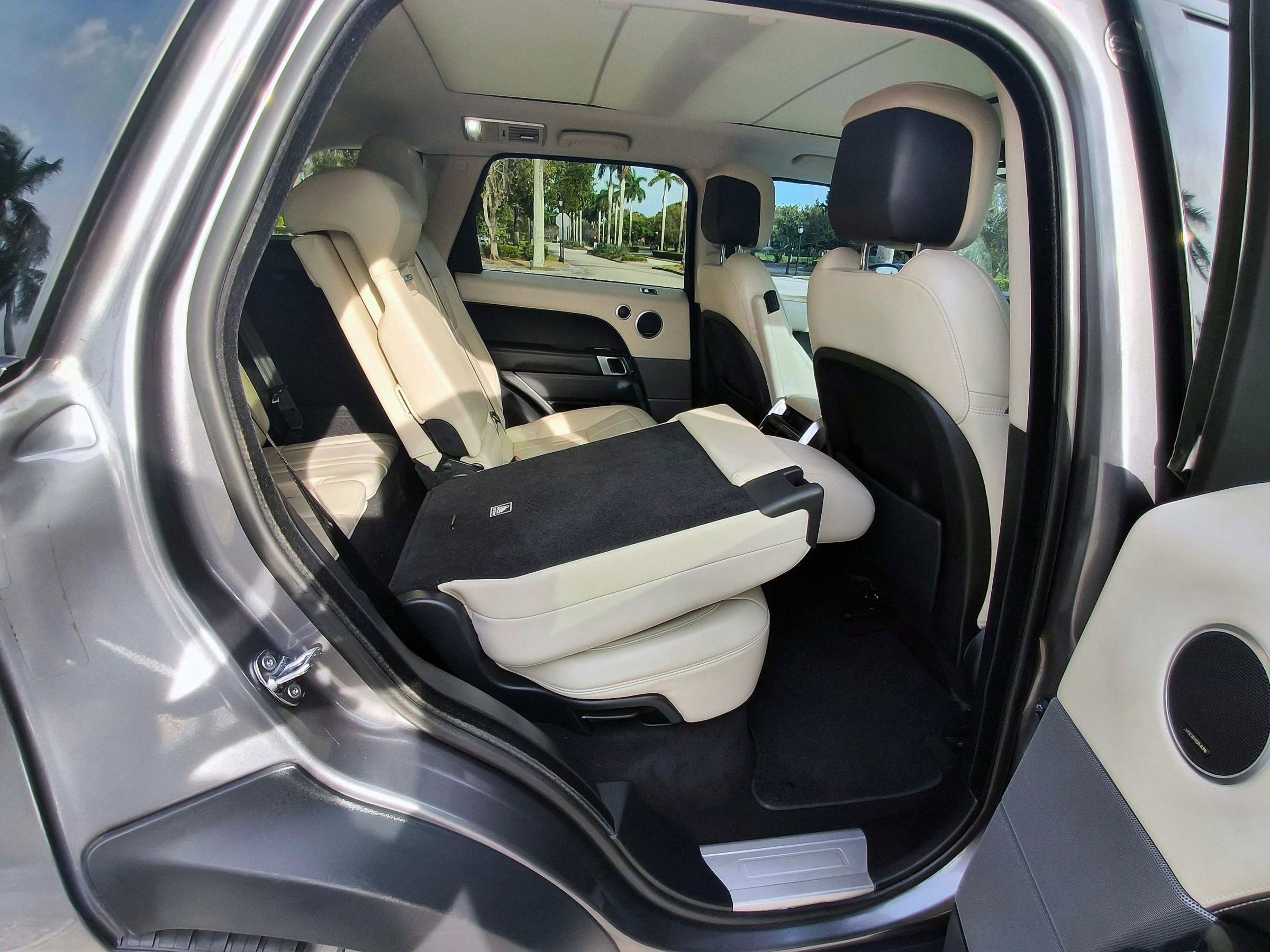 Used 2018 Land Rover Range Rover Sport Supercharged image 35