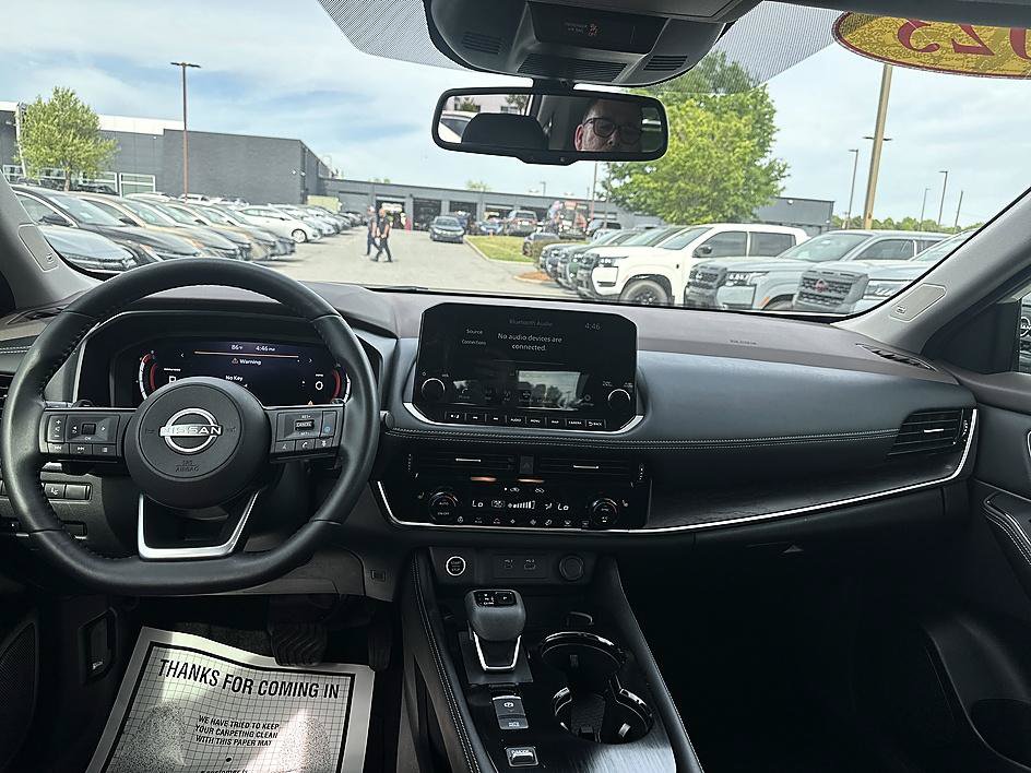 Certified 2023 Nissan Rogue Platinum w/ Platinum Premium Package FWD image 9