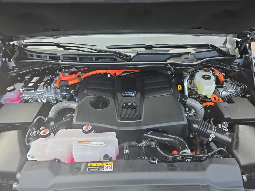 New 2025 Toyota Tundra Platinum image 8