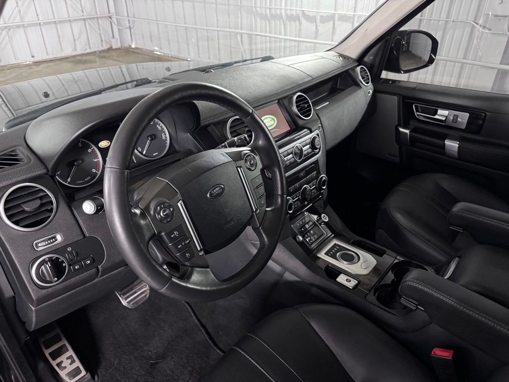 Used 2016 Land Rover LR4 AWD/4WD image 24