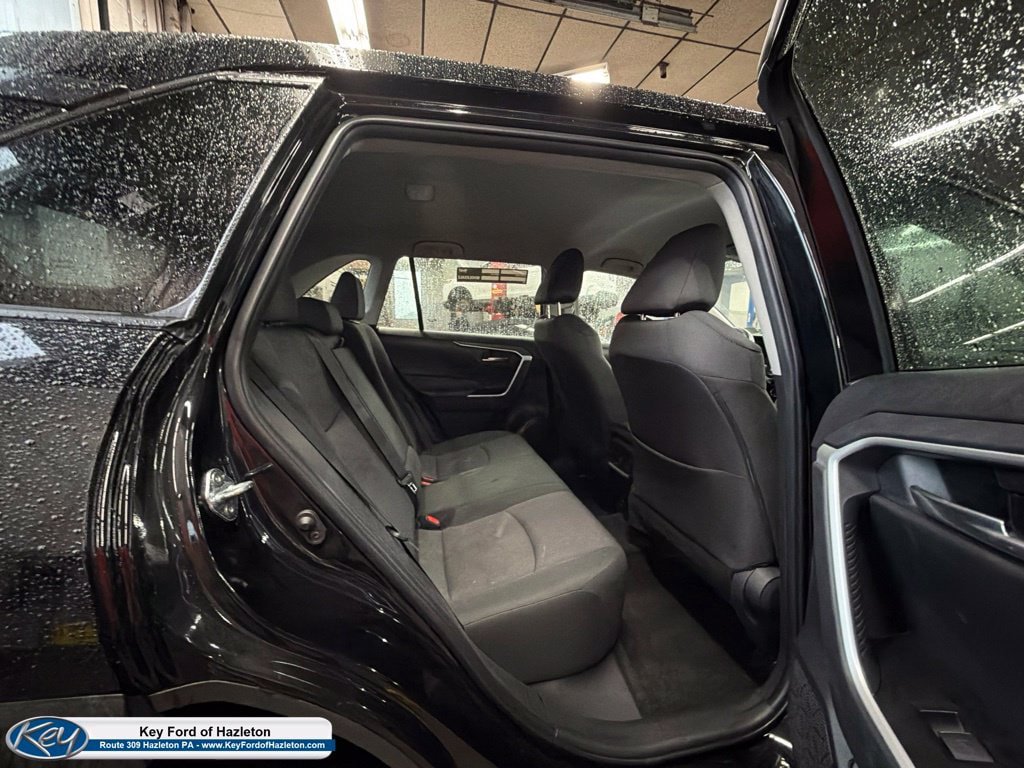 Used 2025 Toyota RAV4 XLE w/ Weather Package AWD/4WD image 21