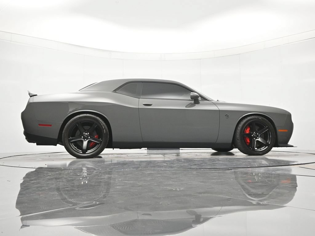 Used 2017 Dodge Challenger SRT Hellcat RWD image 40