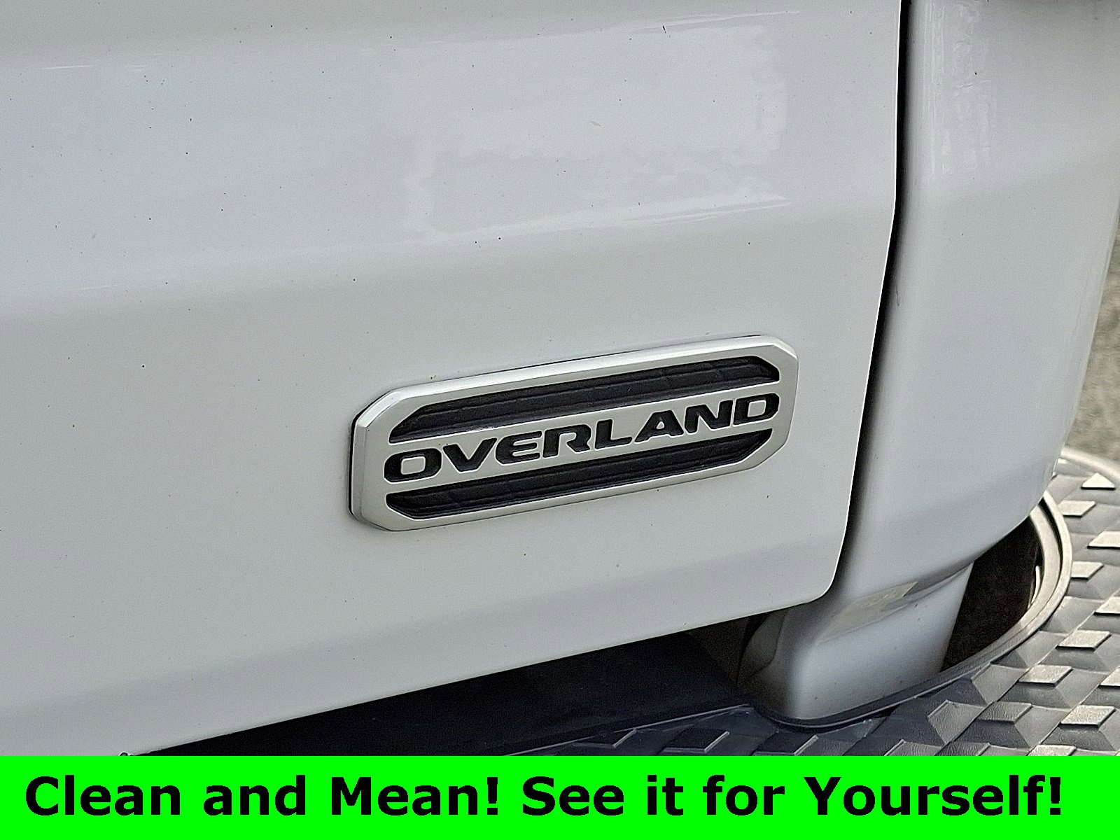 Used 2020 Jeep Gladiator Overland image 30