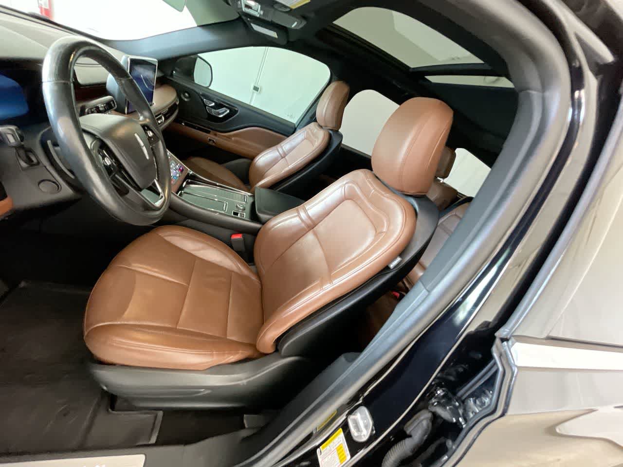 Used 2022 Lincoln Aviator Reserve w/ Equipment Group 201A AWD/4WD image 11