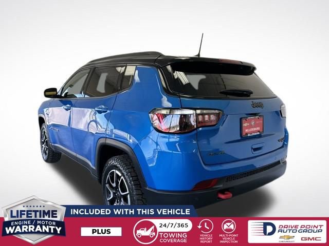 Used 2025 Jeep Compass Trailhawk image 9