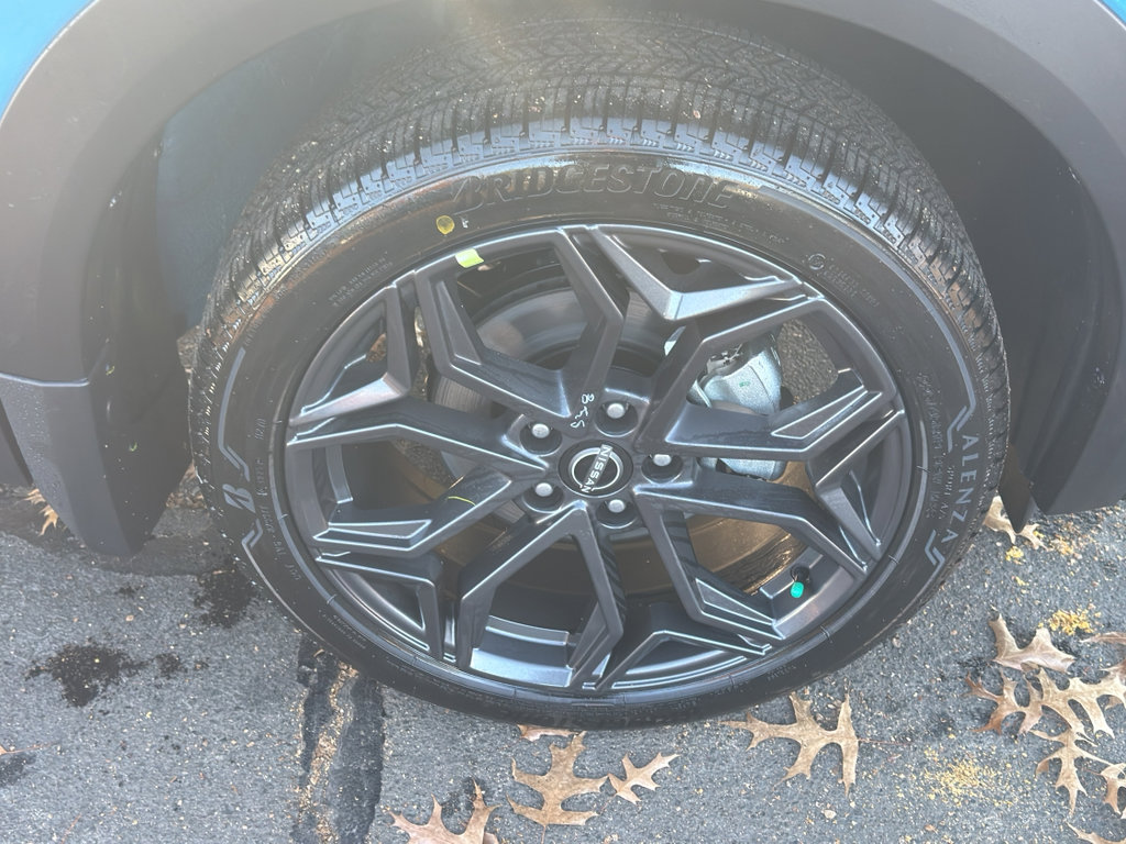 New 2026 Nissan Kicks SR w/ Cold Weather Package image 9