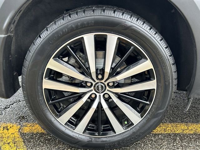 Certified 2023 Nissan Pathfinder Platinum image 12