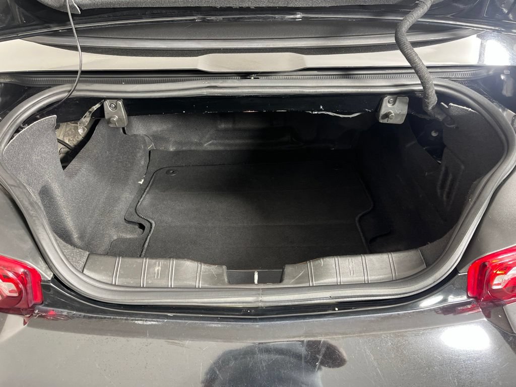 Used 2022 Chevrolet Camaro LT RWD image 7