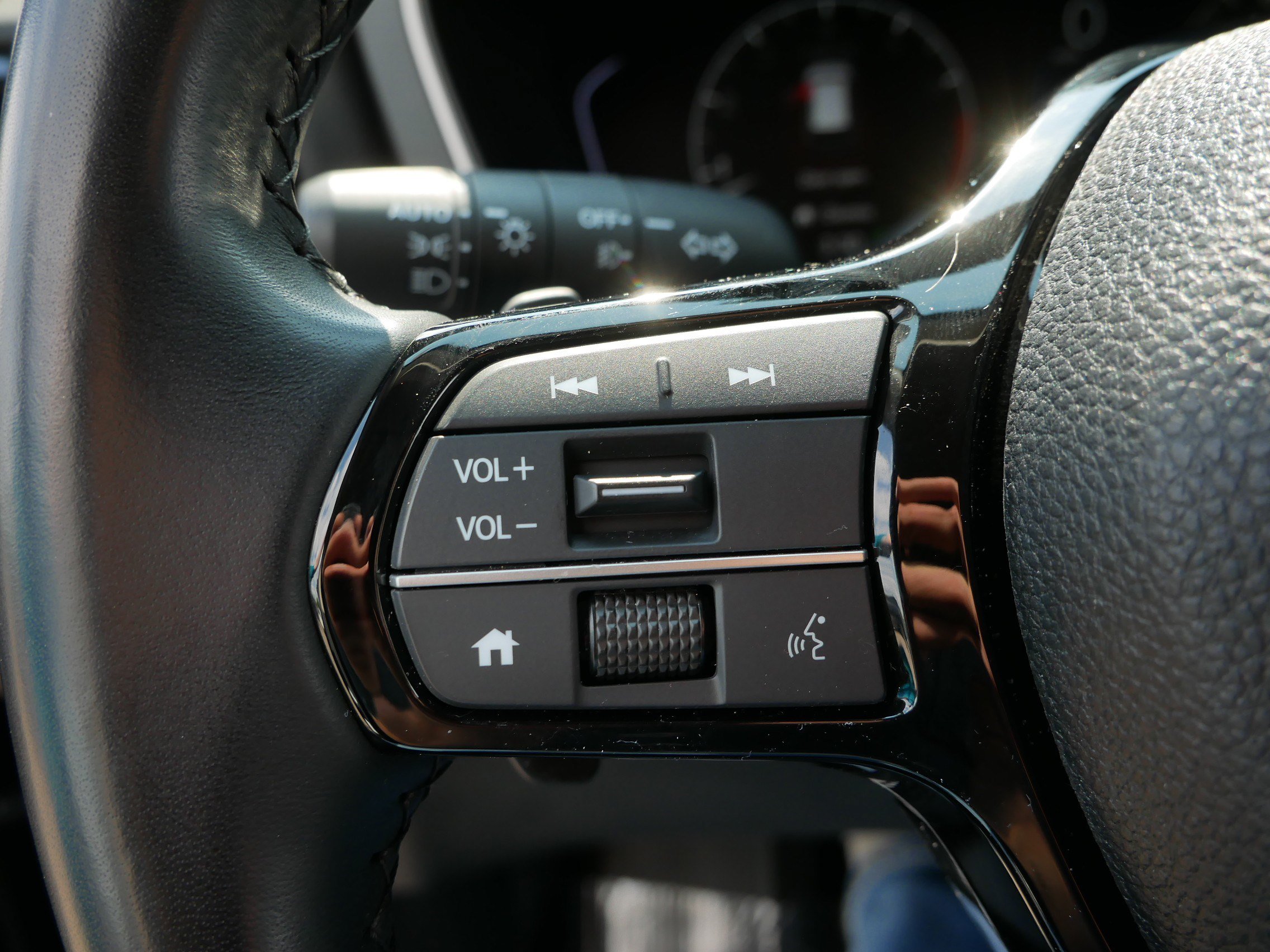 Used 2025 Honda Pilot EX-L image 28
