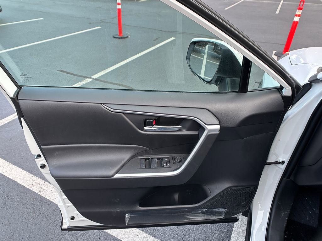 New 2025 Toyota RAV4 XLE w/ Convenience Package image 11