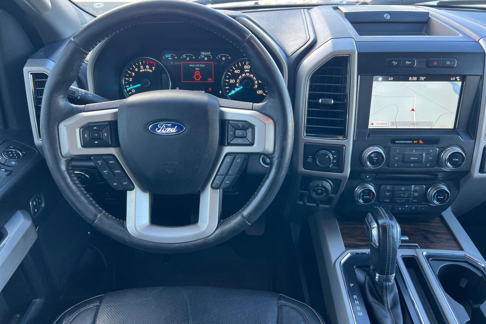 Used 2018 Ford F150 Lariat w/ Equipment Group 502A Luxury image 15