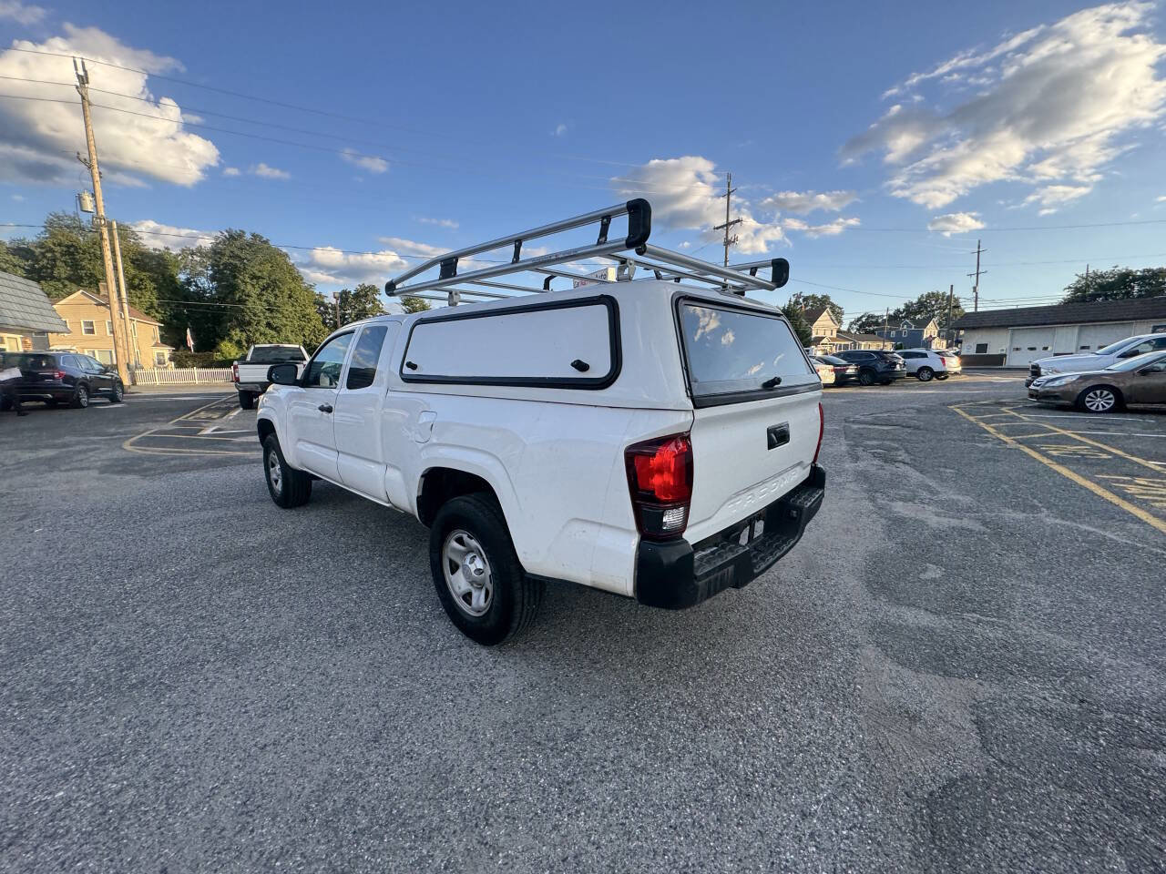Used 2020 Toyota Tacoma SR image 22