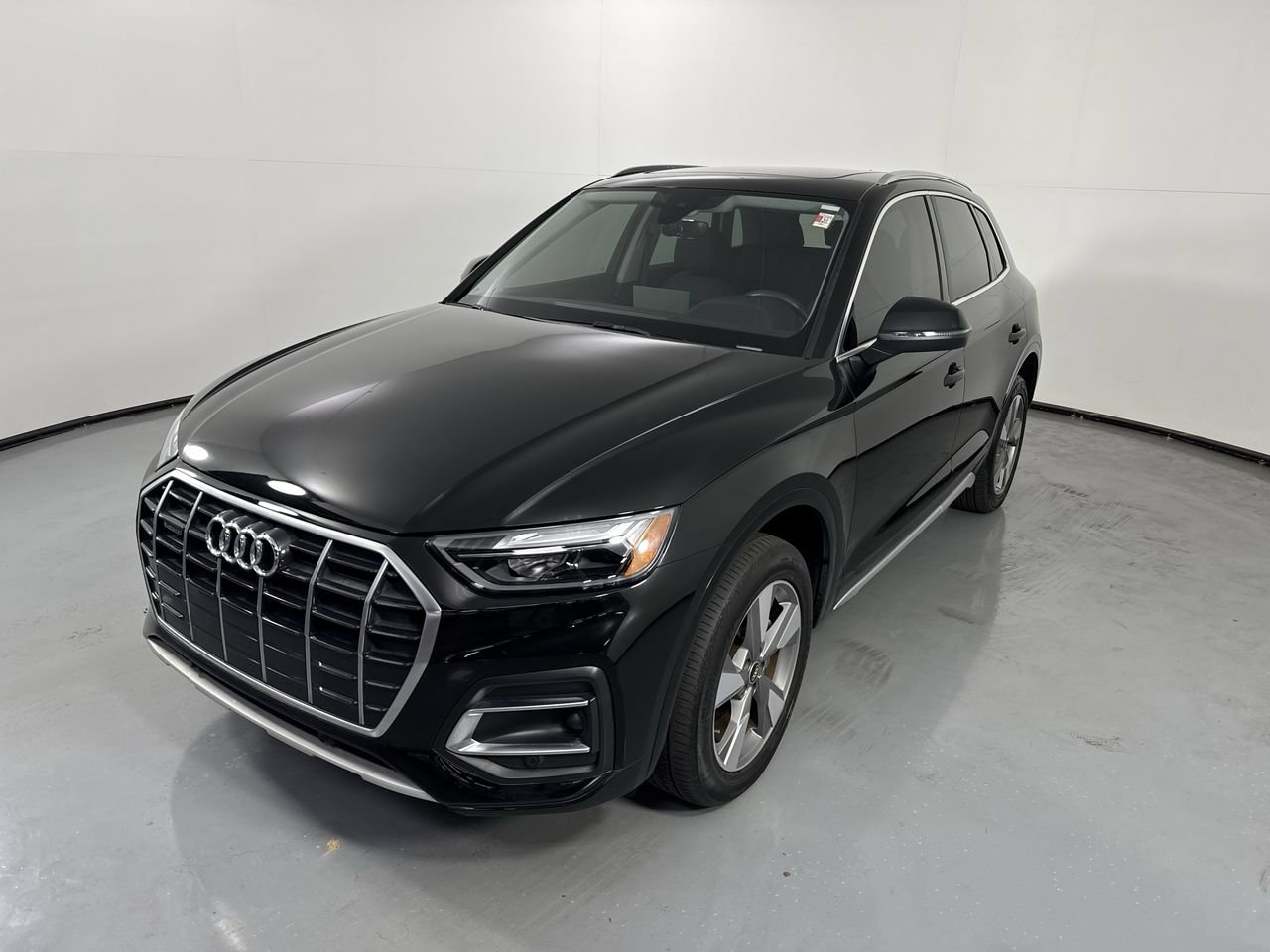 Used 2023 Audi Q5 2.0T Premium w/ Convenience Package AWD/4WD image 25