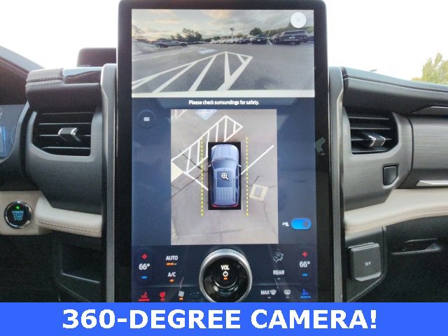 Used 2022 Ford Expedition Platinum image 10